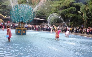 泼水游玩攻略，泼水游玩攻略大全